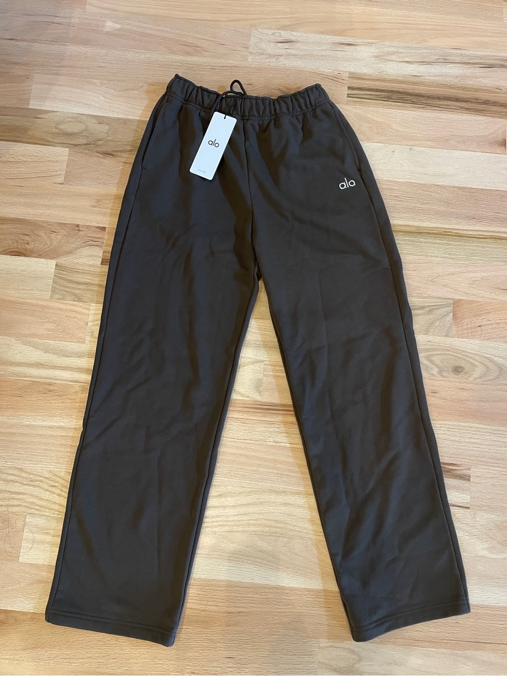 NWT Alo Accolade Straight Leg Sweatpant Espresso size S
